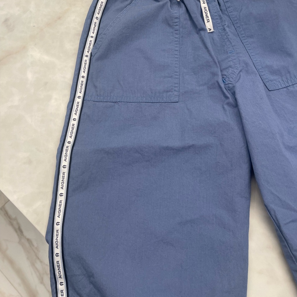Shorts - Picture 2 of 5